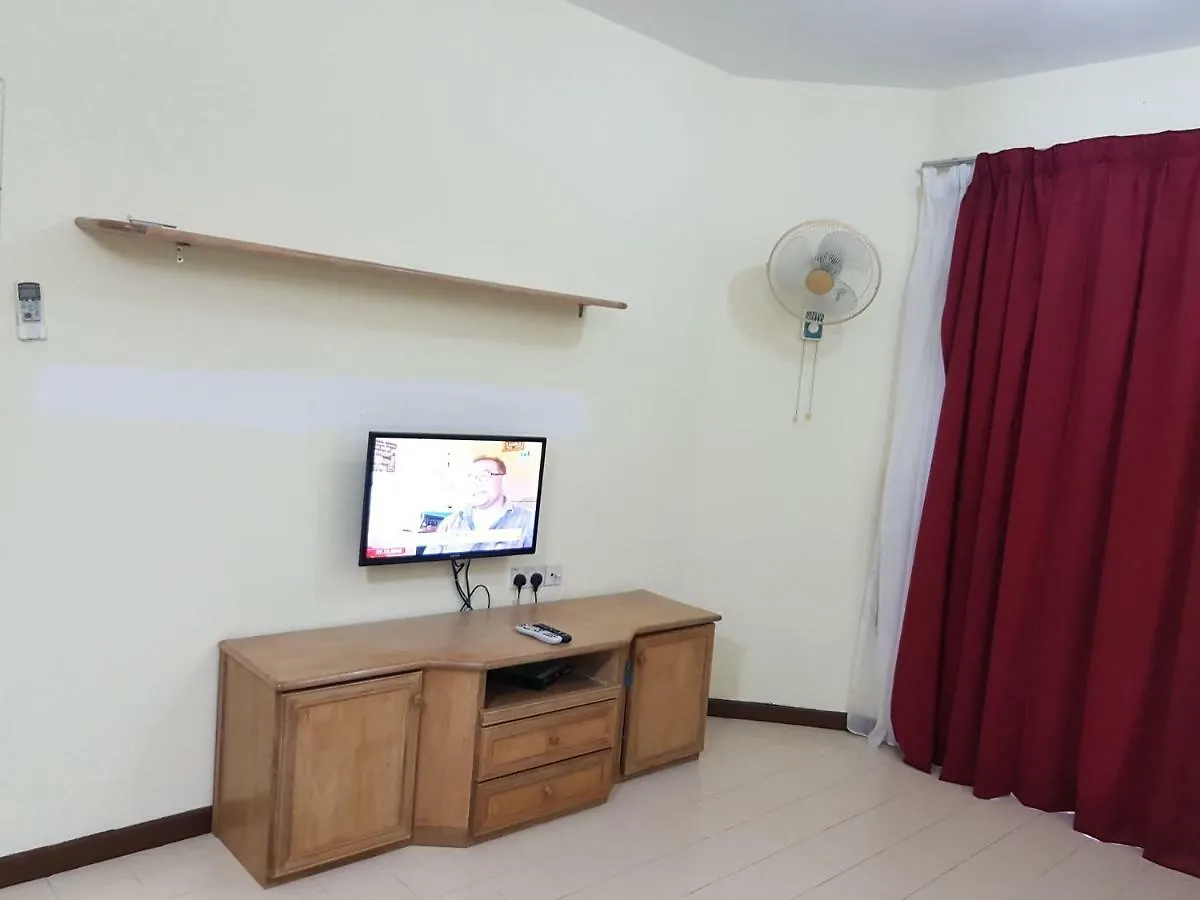 Home Stay Bayu Emas Appartment, Batu Feringgi